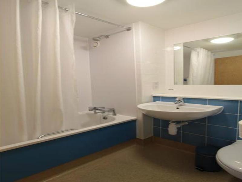 Travelodge London City Airport Exterior foto